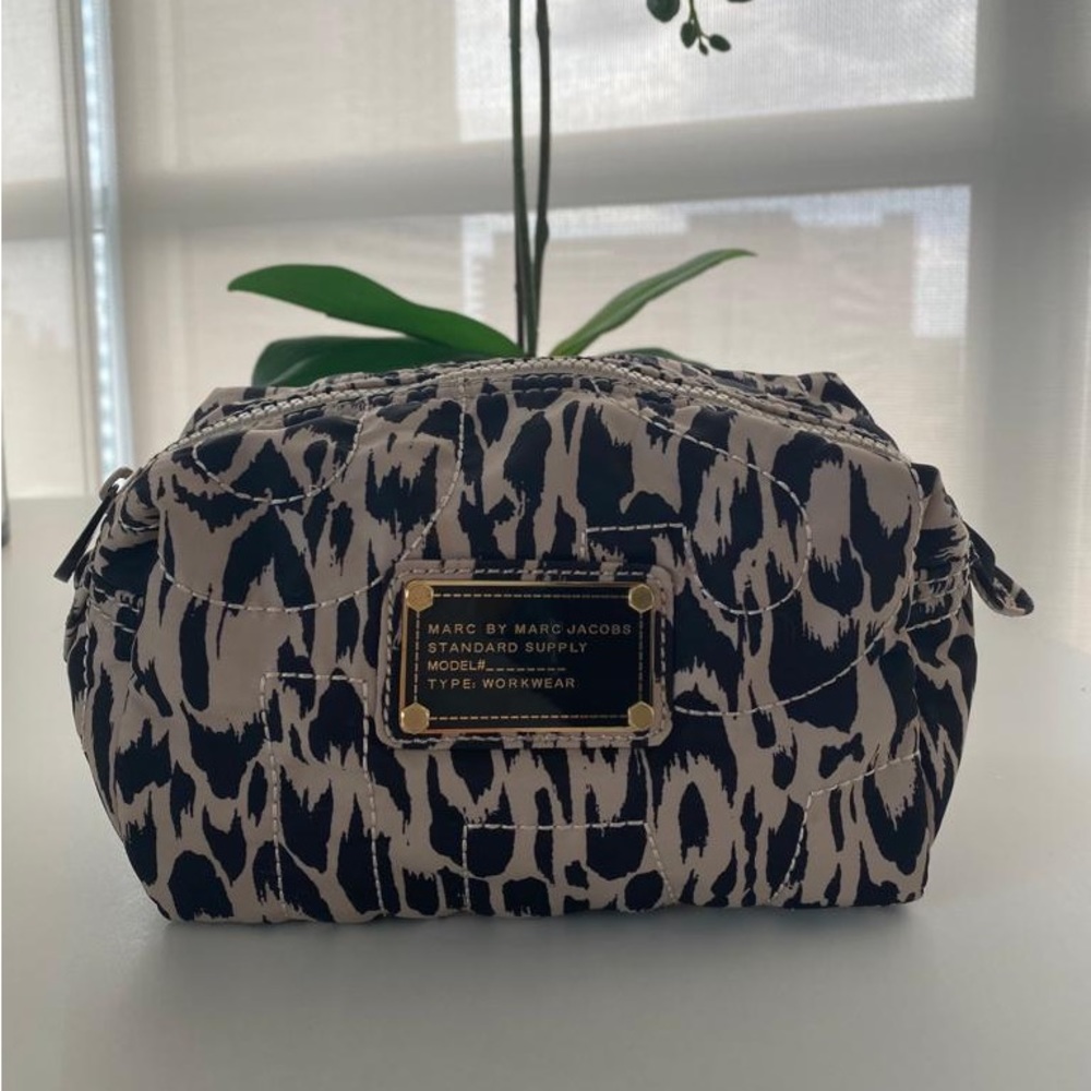 Marc Jacobs Pouch